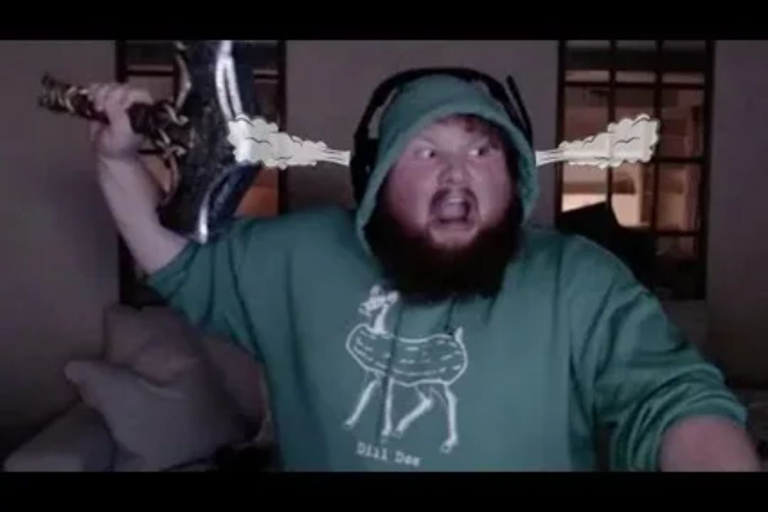 CaseOh Net Worth: How Much Does the Popular Streamer Earn?